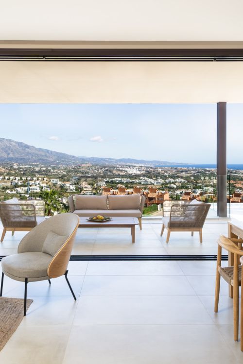MOVE IN NOW! Enjoy PANORAMIC SEA VIEWS views and nature
