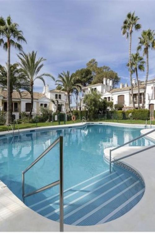 Precioso chalet pareado en la playa