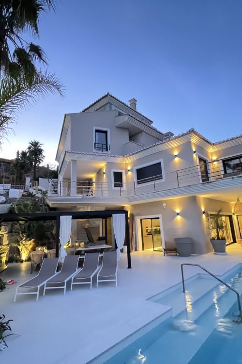 Impresionante villa contemporánea en venta en Elviria, Marbella