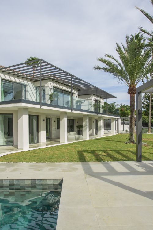 Luxury Five-Bedroom Villa with Panoramic Sea Views in Rocio de Nagüeles, Marbella Golden Mile