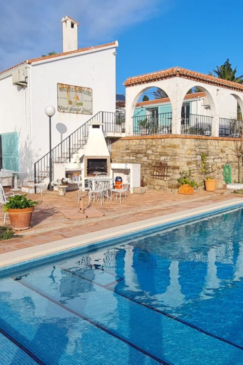 Encantadora villa con vistas panorámicas al mar en Puerto Romano, Estepona