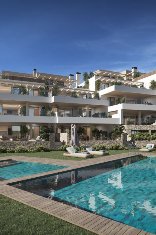 Beautiful ground floor with a private pool and the sea view