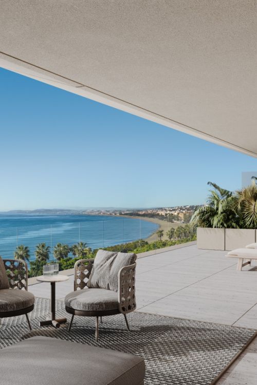 Fully Serviced Luxury Duplex Penthouse for Sale in Tyrian, Estepona – Beachfront