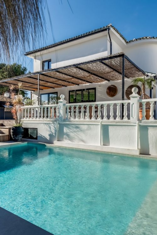 Luxury villa close to amenities