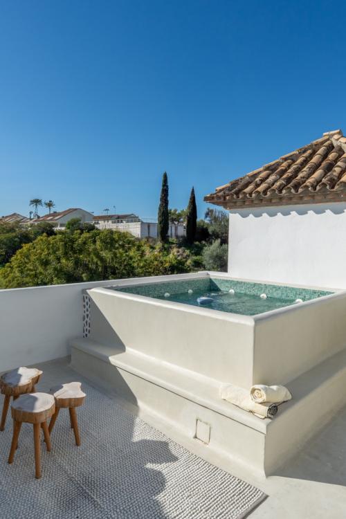 Exquisite Renovated Townhouse in the Heart of Nueva Andalucía