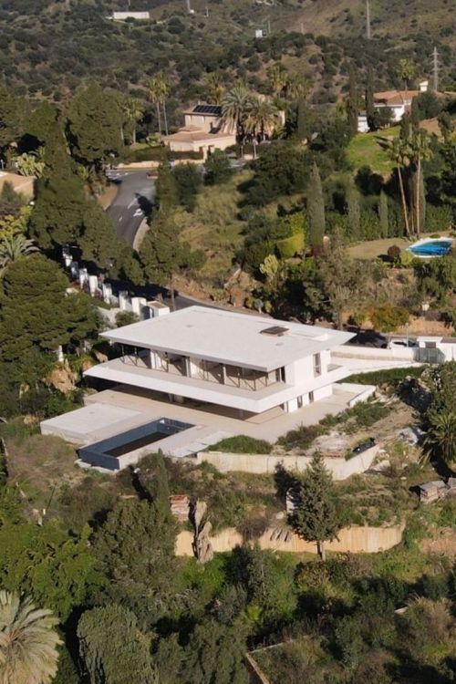 Contemporary Masterpiece with Panoramic Sea Views in Marbella