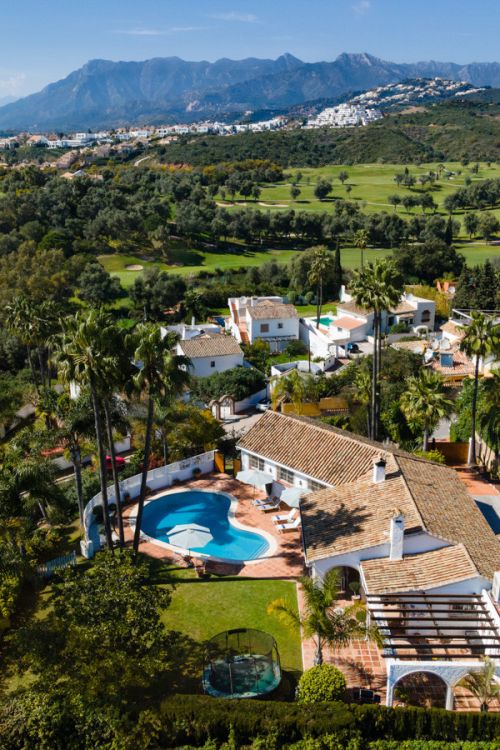 Charming Andalusian Villa all on one level in Marbella East