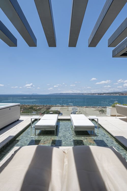 Luxury Beachfront Apartment with Panoramic Sea Views in Estepona