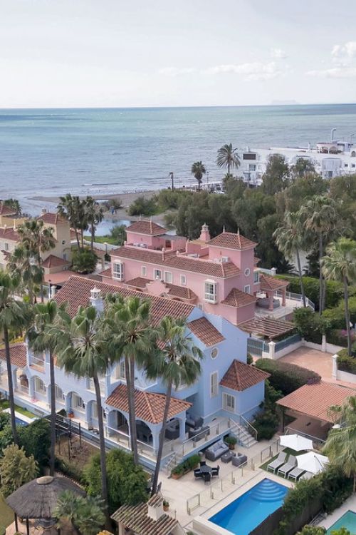 Villa for sale in Marbella - Puerto Banus
