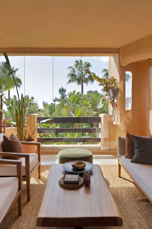 Stunning Renovated Apartment in Marbella  Golden Mile