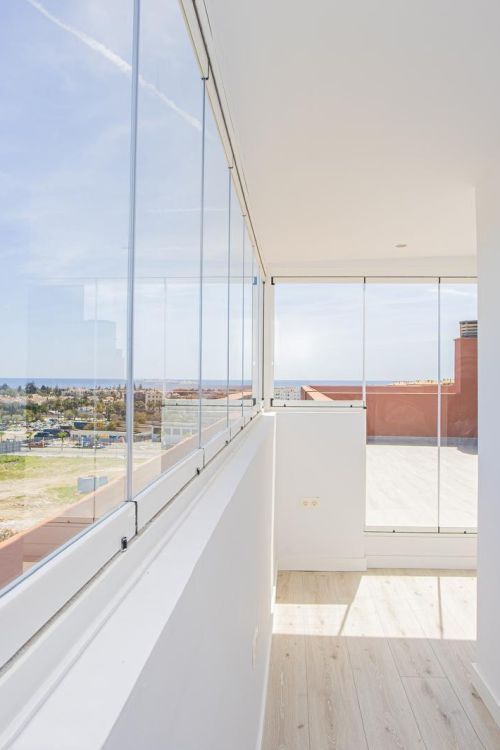 Renovated apartment with terrace and views, minutes from the beach in San Pedro.
