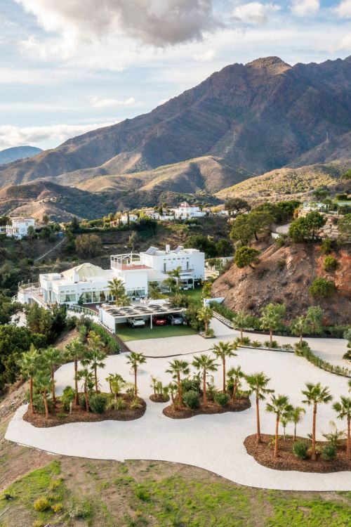 Villa te koop in Altos de Estepona