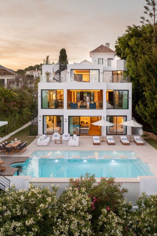 Ultra-Luxury Villa Overlooking Los Naranjos Golf – Marbella’s Finest