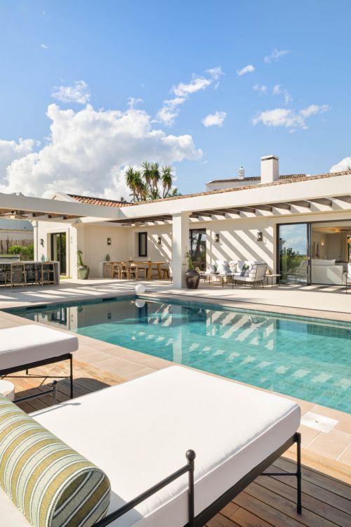 Casa Olivo – Mediterranean Elegance Meets Modern Comfort in Nueva Andalucía