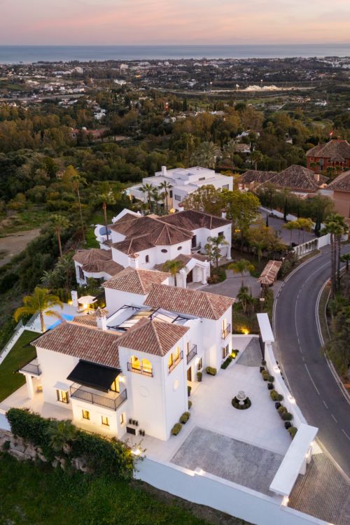 Beautiful property with sea views in a gated community