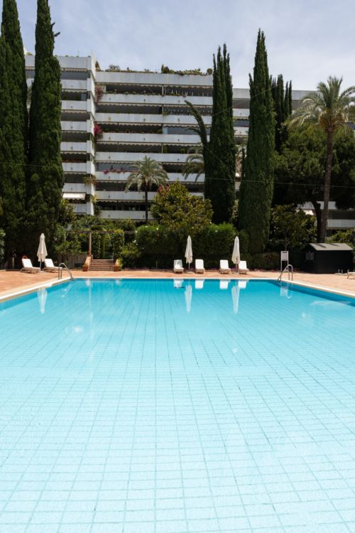 Exclusive Apartment for Sale in the Prestigious Don Gonzalo Complex, Marbella