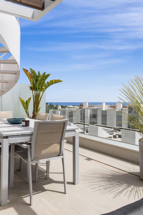 Penthouse with Panoramic Views in Le Mirage Phase III, Cancelada