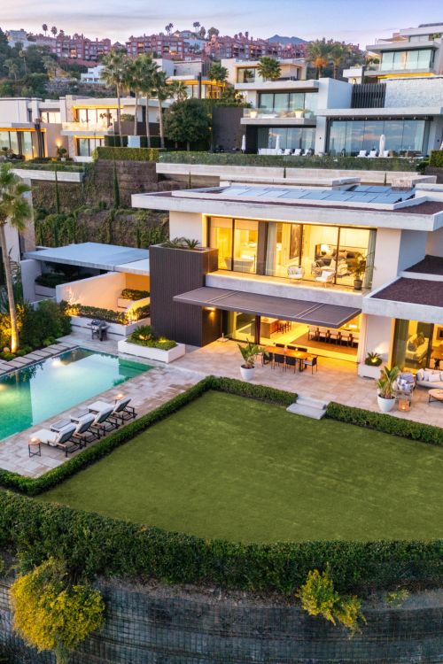 Villa te koop in Altos de La Quinta, Benahavis