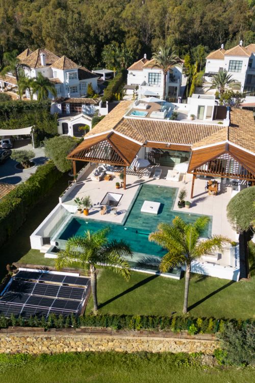 Villa te koop in Aloha, Nueva Andalucia
