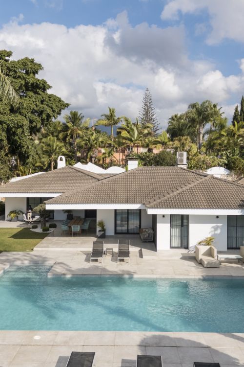 EXCLUSIVE ELEGANT VILLA – EAST MARBELLA