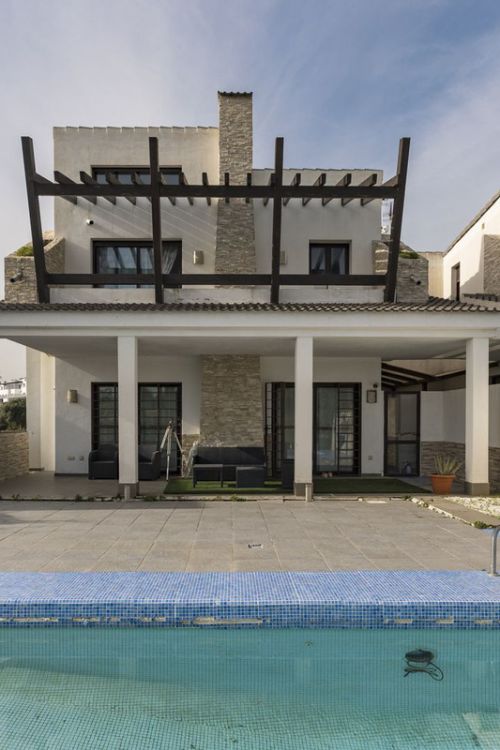 Villa for sale in Valle Romano, Estepona West