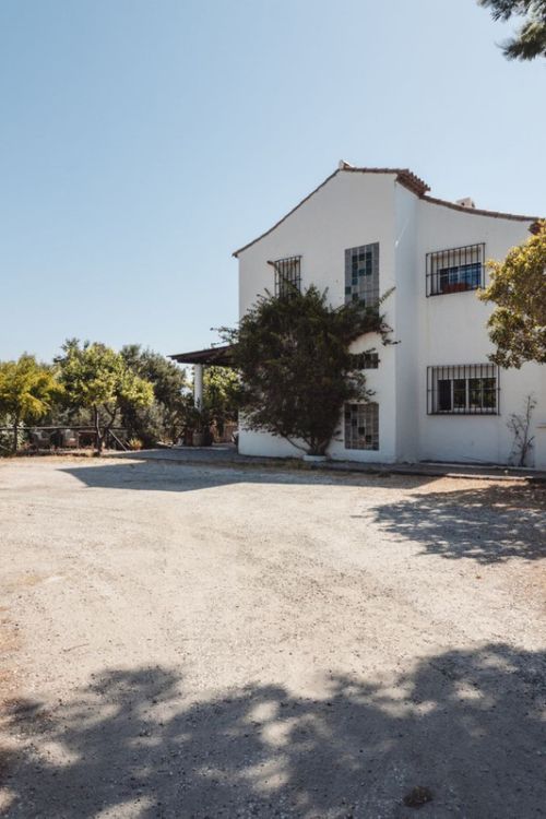 Villa for sale in Estepona