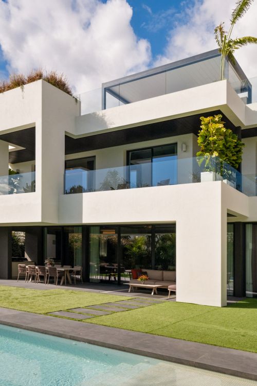 Exclusieve villa aan zee in Marbella