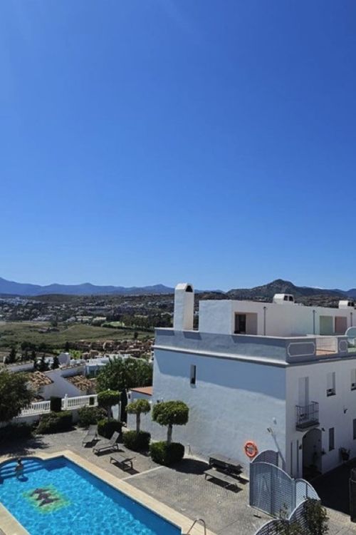 Prime Townhouse in Urb. Atalaya Golf with Rooftop Terrace & Sea Views
