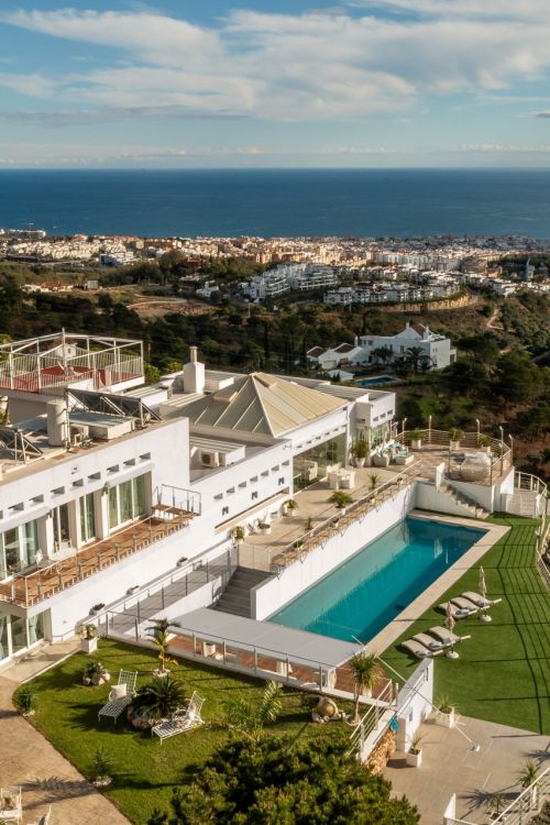 Villa te koop in Los Reales - Sierra Estepona, Altos de Estepona