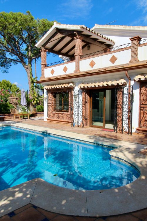 Villa te koop in El Presidente, Estepona Oost