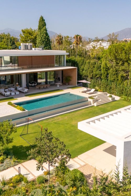 Villa te koop in Guadalmina Alta, San Pedro de Alcantara