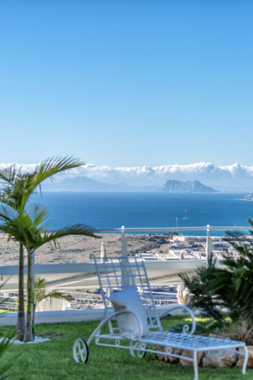 Exclusive Panoramic Villa in the Hills of Estepona