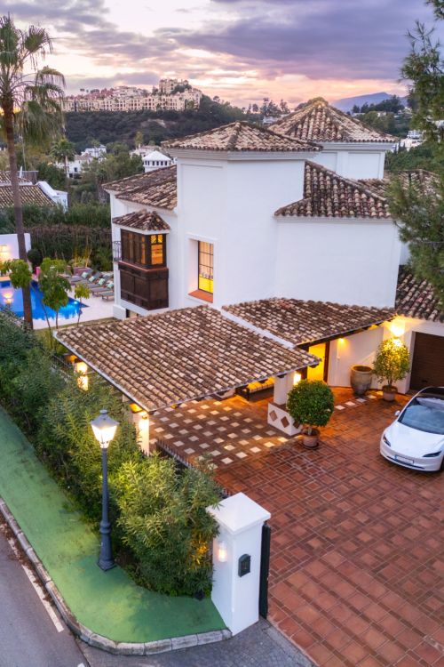 Espectacular Villa Mediterránea en La Quinta, Benahavís