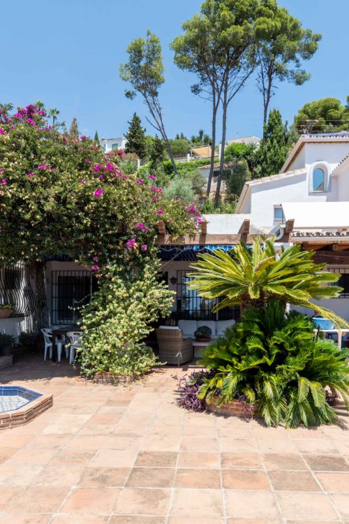 Rustieke Andalusische villa in Mijas pueblo met panoramisch zee- en bergzicht