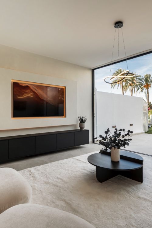 Elegante Gerenoveerde Tussenwoning in La Rinconada, Nueva Andalucía