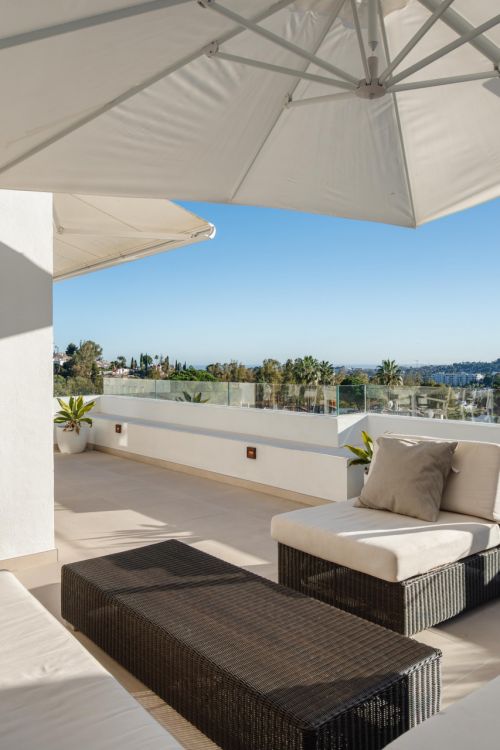 Elegant duplex penthouse in Aloha, Marbella with 3 bedrooms