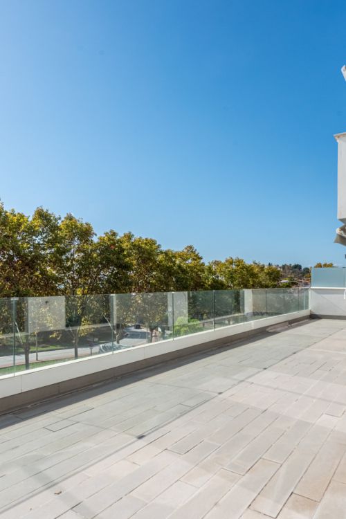 Hedendaags appartement met terras van 43m² nabij winkelcentrum La Cañada en het centrum van Marbella