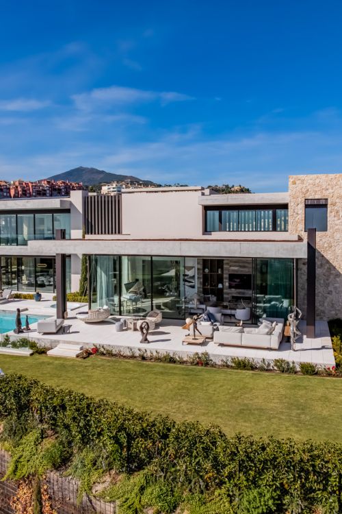 Villa te koop in Altos de La Quinta, Benahavis