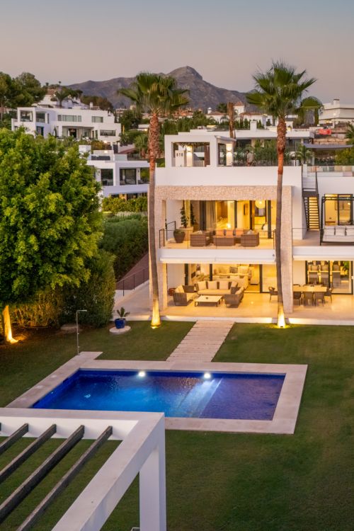 Villa te koop in Nueva Andalucia, Marbella