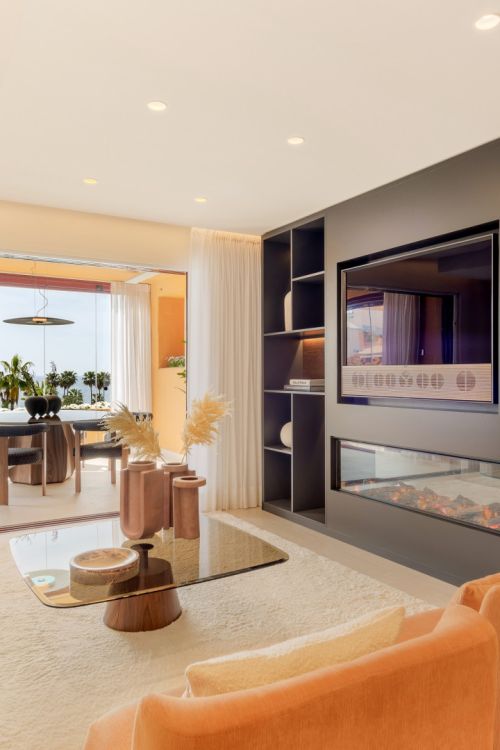 Luxury Beachfront Apartment in Los Granados del Mar, Estepona