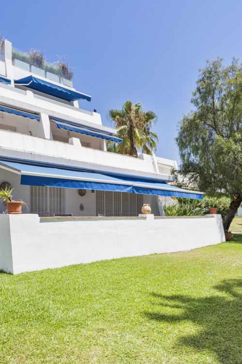 Spacious Ground-Floor Apartment