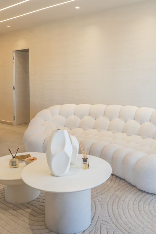 Exquisite Luxury Apartment with Expansive Terrace and Smart Home Features