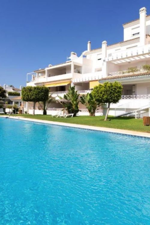Appartement begane grond te koop in Las Lomas de Rio Real, Marbella Oost