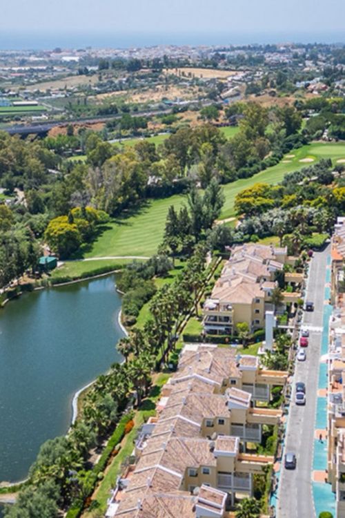 Lujoso Apartamento de 3 Dormitorios en La Quinta