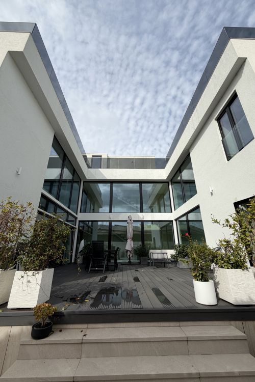 Luxury Villa Just 5 Minutes’ Walk from Benalmádena Beach and Puerto Marina