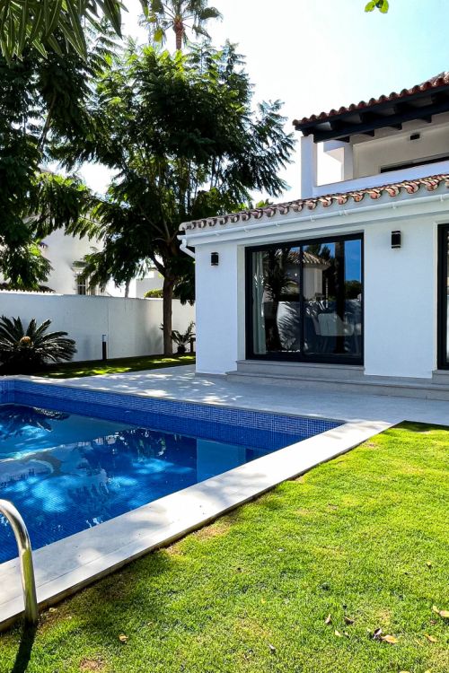 Villa te koop in Rodeo Alto, Nueva Andalucia