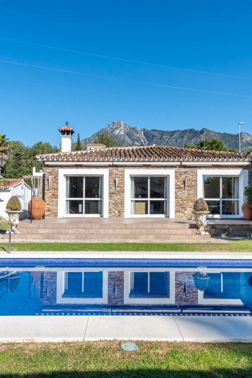 ¡Villa de una sola planta en la Milla de Oro de Marbella!