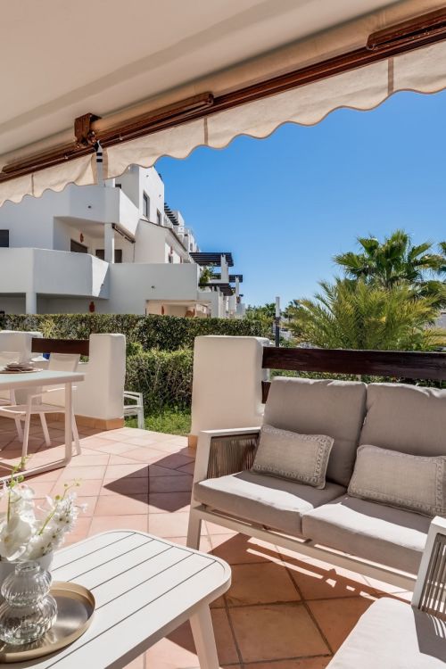 Ground Floor Apartment with Private Garden in Sunset Golf, Estepona