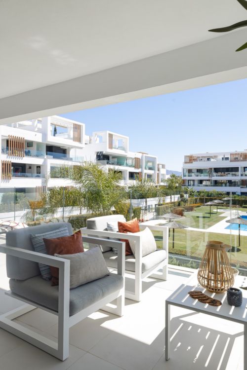 Precioso Apartamento de 2 Dormitorios en Miradores del Sol, Estepona