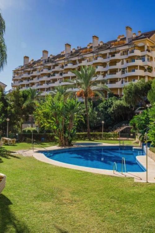 Magnificent West-Facing 3-Bedroom Duplex Apartment